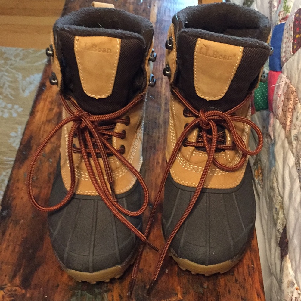 LL Bean 8 Women’s Waterproof Storm Chaser Boots